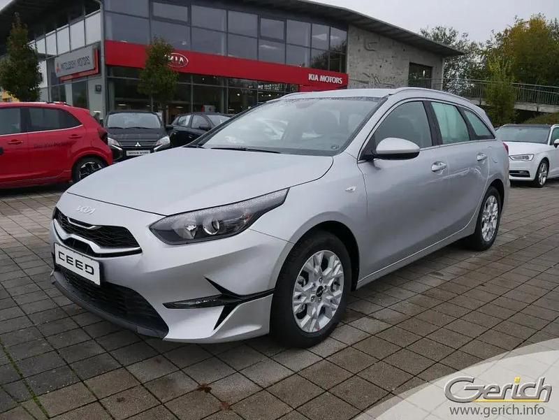 Sparklingsilber metallic Neu 2025 Kia Ceed Sportswagon Vision Kombi | 24.990 € (Etwas zu teuer) - Bild 1/4