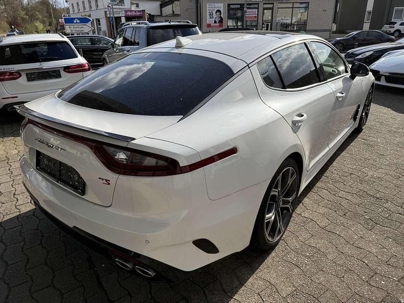 Gebraucht Kia Stinger GT 370 PS (272 kW) 2019 Weiß Kleinwagen