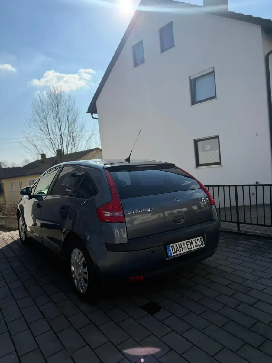 Usata Citroën C4 109 CV (80 kW) 2007 Blu Berlina