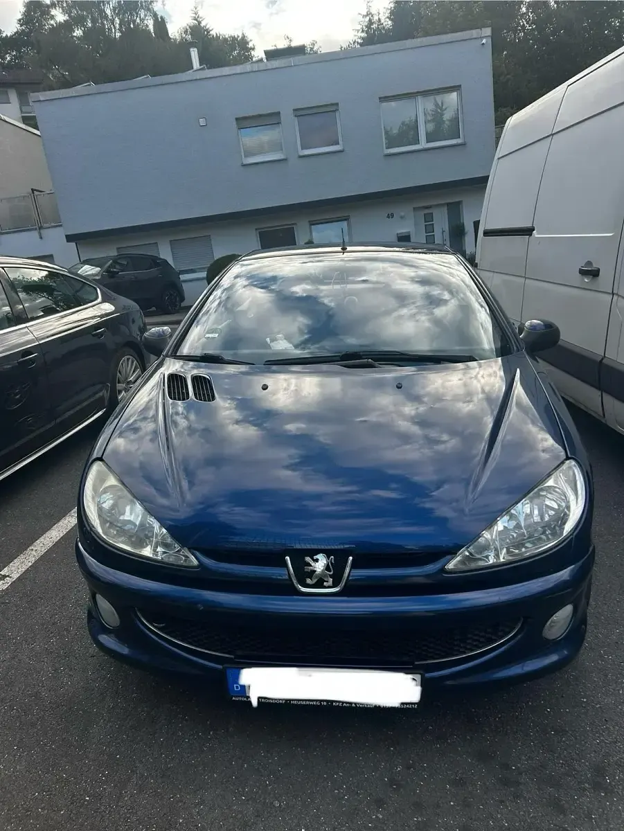 Gebraucht Peugeot 206 CC 109 PS (80 kW) 2006 Blau Cabrio