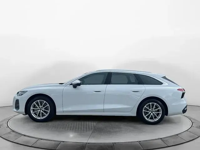 Gebraucht Audi A6 Sport 205 PS (150 kW) 2025 Gletscherweiß metallic Kombi