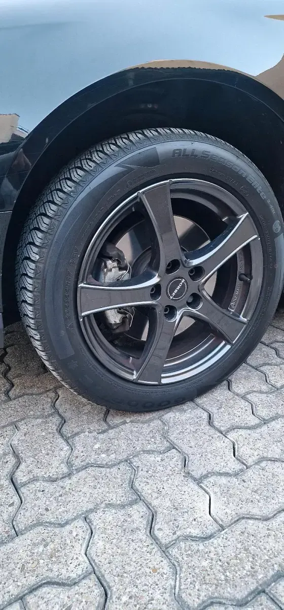 Gebraucht VW Passat 160 PS (117 kW) 2010 Schwarz Limousine