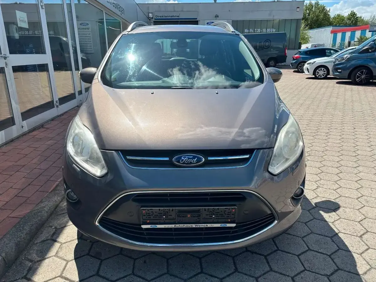 Gebraucht Ford Grand C-Max 125 PS (91 kW) 2012 Braun Van / Kleinbus
