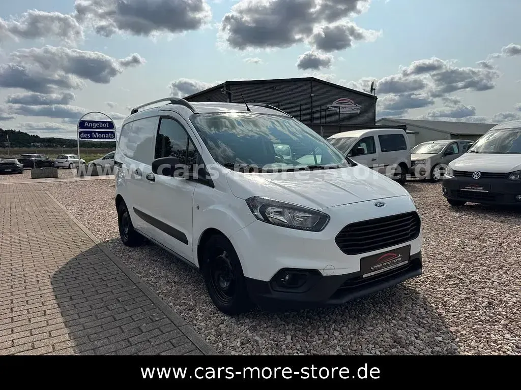 Gebraucht Ford Transit Trend 101 PS (74 kW) 2018 Weiß Limousine