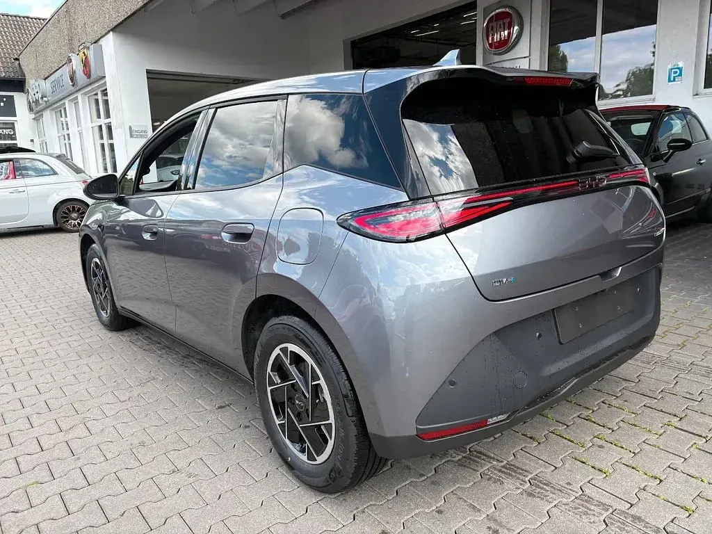 Neu BYD Dolphin Boost 155 kW (212 PS) 2026 Weiß Kleinwagen