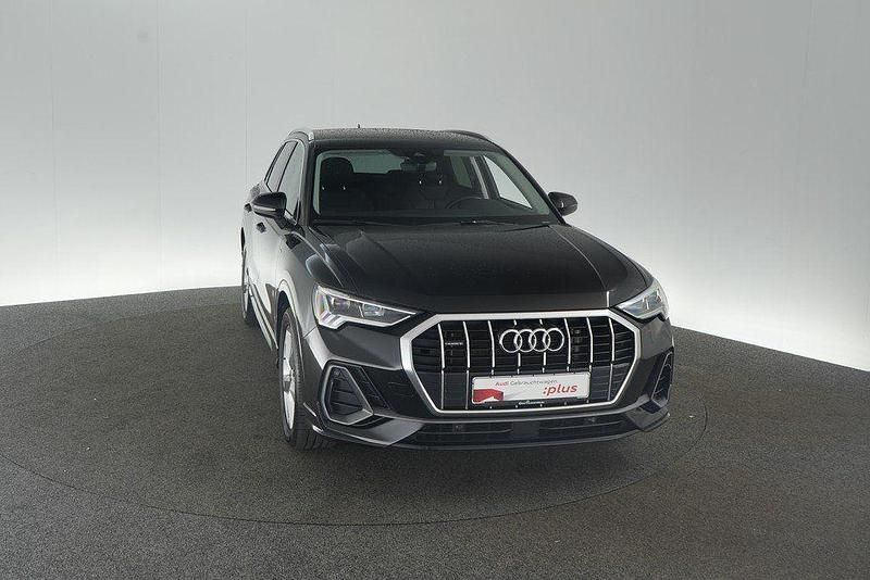 Gebraucht Audi Q3 Ambiente 150 PS (110 kW) 2022 Mythosschwarz metallic SUV