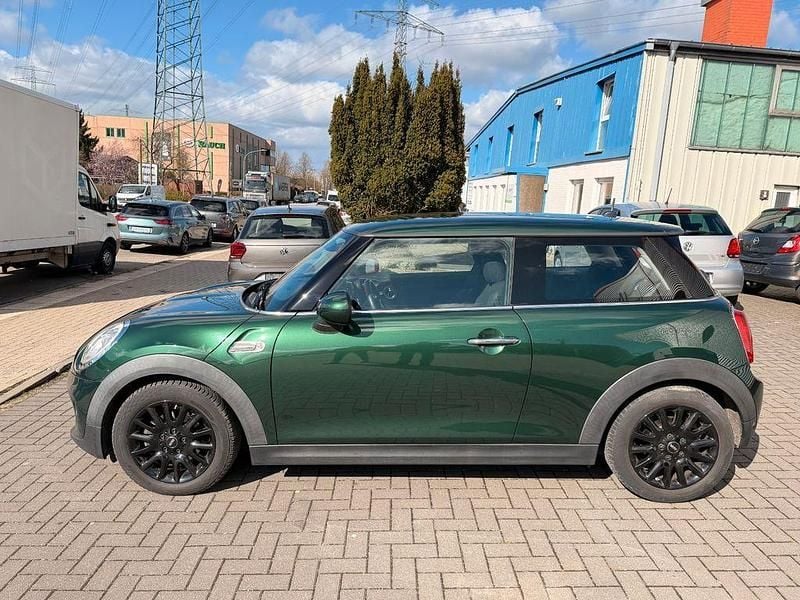 Gebraucht Mini ONE 102 PS (75 kW) 2017 Grün Kleinwagen