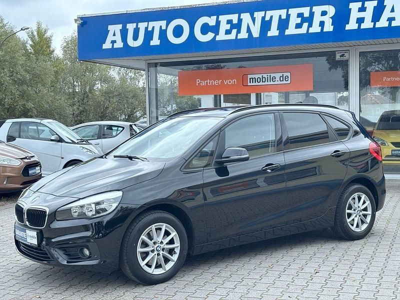 Schwarz Gebraucht 2017 BMW 220 Active Tourer Advantage Van / Kleinbus | 15.990 € (Etwas zu teuer) - Bild 1/4