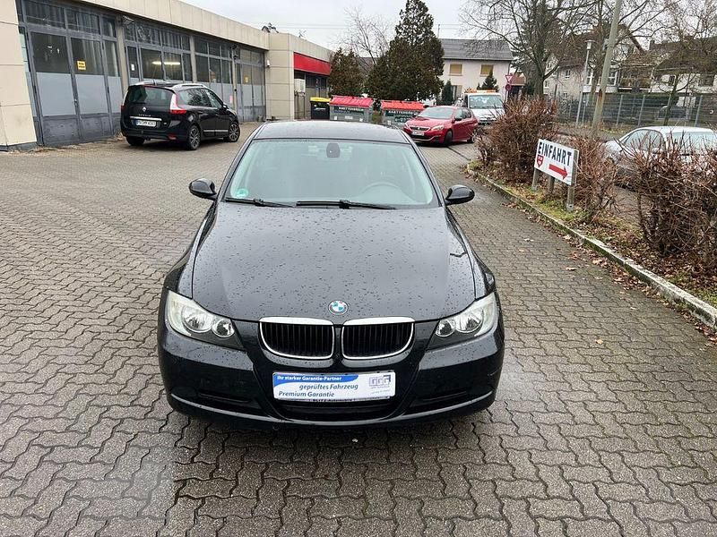 Second-hand BMW 318 129 CP (94 kW) 2006 Negru Berlinǎ