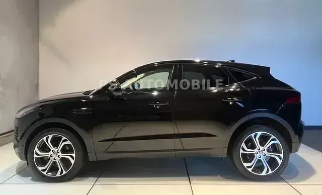 Second-hand Jaguar E-Pace 180 CP (132 kW) 2019 Negru SUV