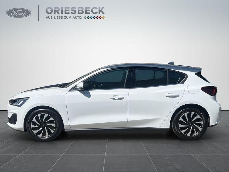 Gebraucht Ford Focus Titanium 116 PS (85 kW) 2024 Frostweiß Limousine