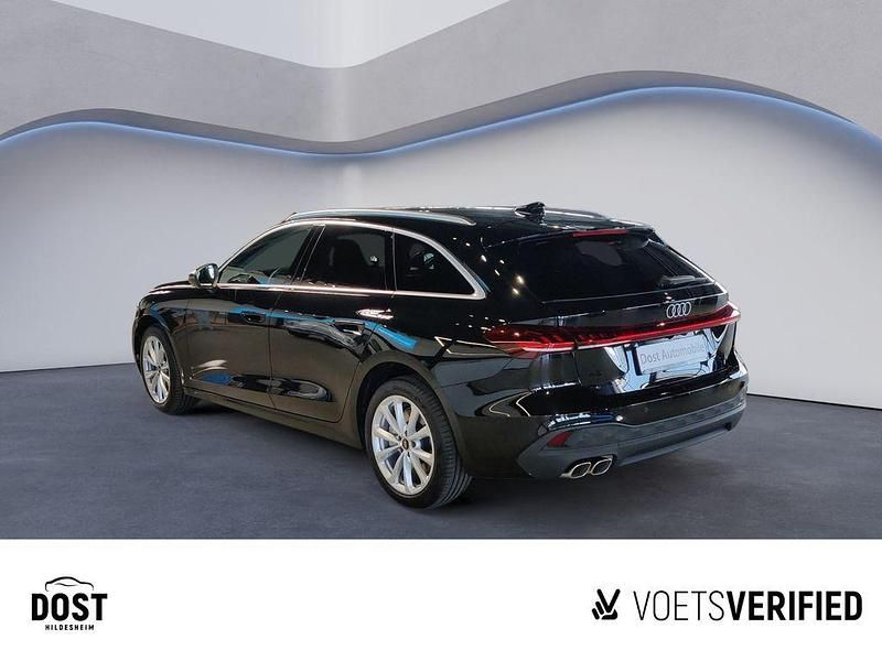 Gebraucht Audi A5 Sport 204 PS (150 kW) 2025 Mythosschwarz metallic Coupé