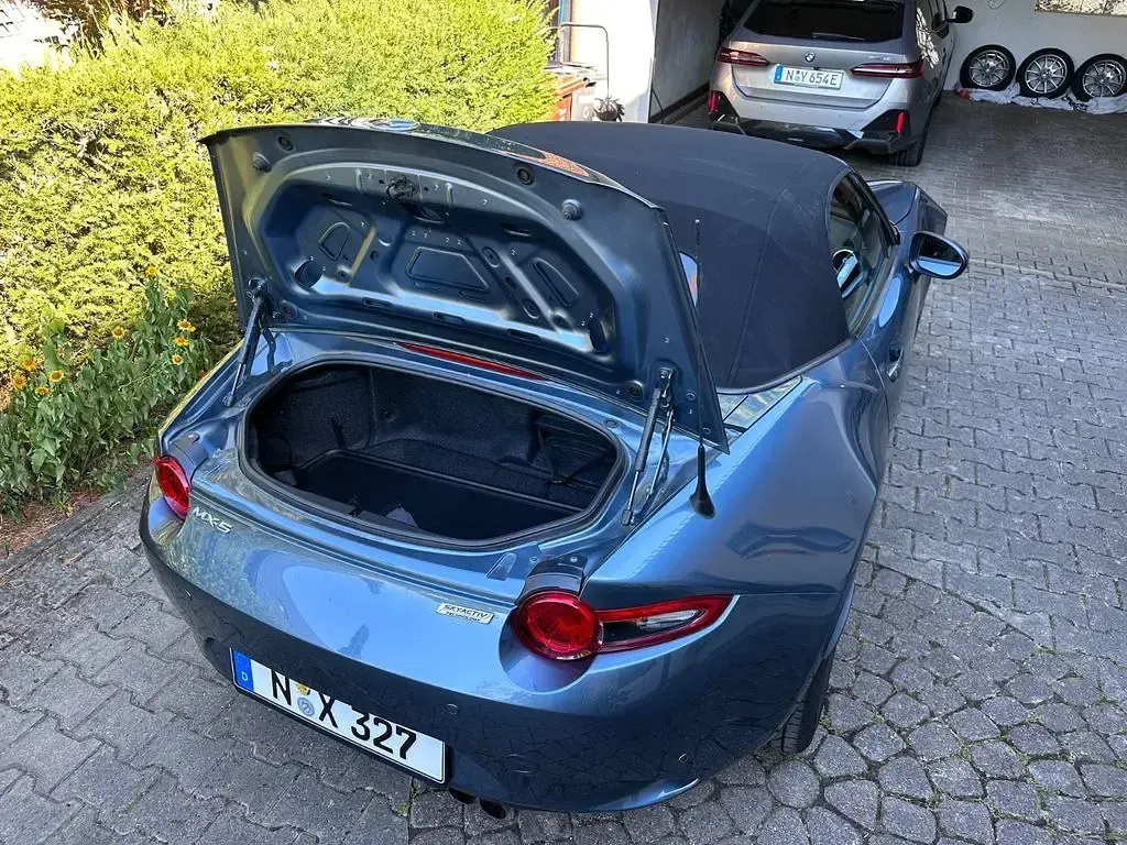 Gebraucht Mazda MX5 Sports-Line 160 PS (117 kW) 2016 Blau Cabrio