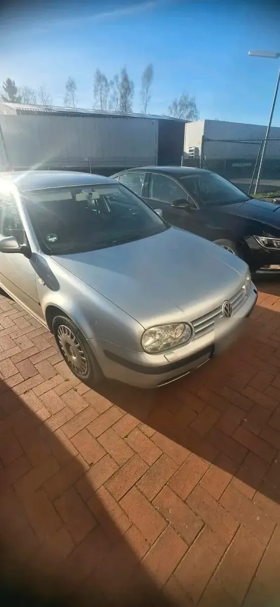Usata VW Golf IV 75 CV (55 kW) 2004 Berlina