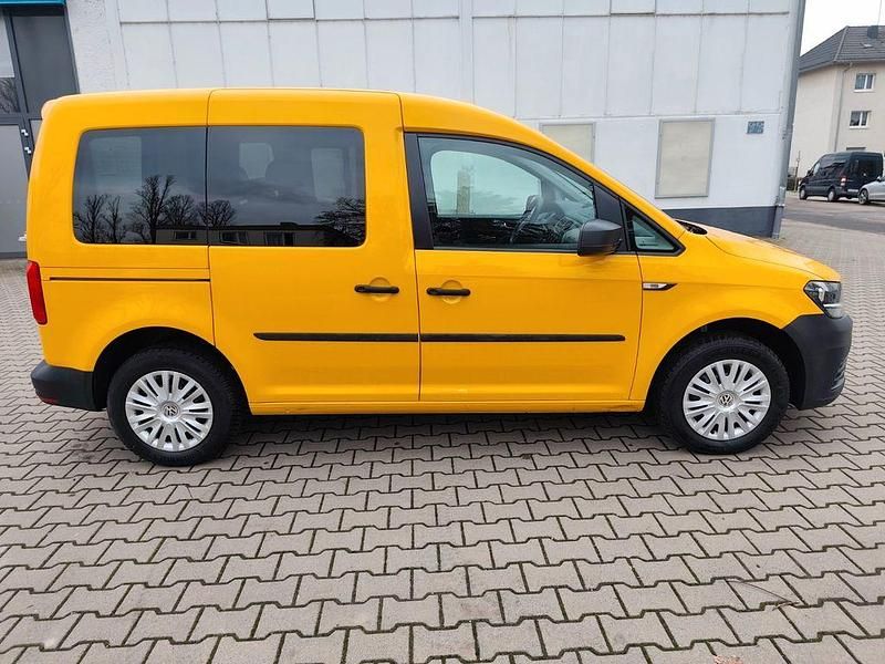 Gebraucht VW Caddy 102 PS (75 kW) 2019 Gelb Van / Kleinbus