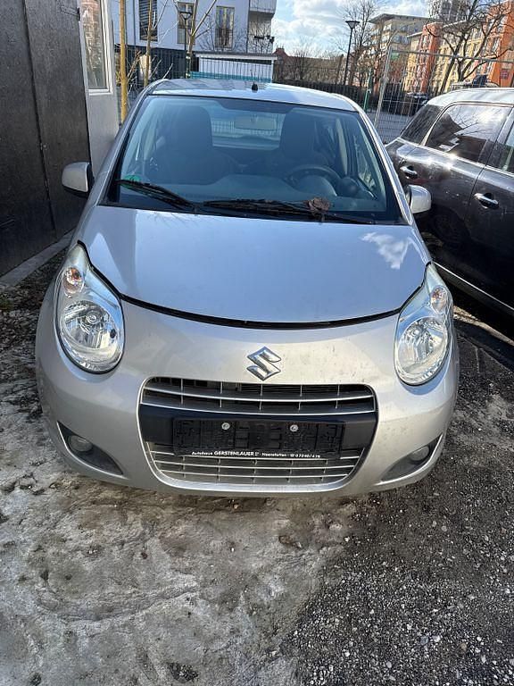 Gebraucht Suzuki Alto Comfort 68 PS (50 kW) 2011 Silber Kleinwagen