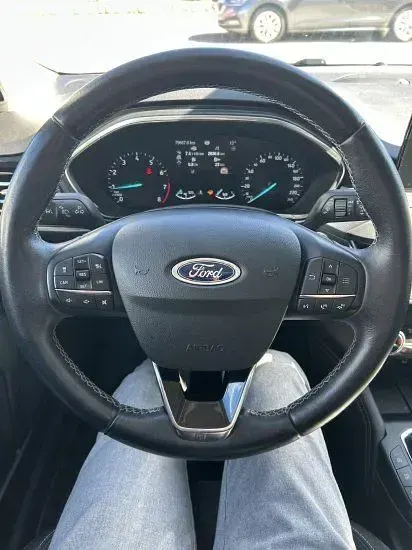 Używany Ford Focus Titanium 125 KM (91 kW) 2018 Czarny Sedan/Limuzyna