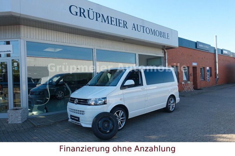 Weiß Gebraucht 2011 VW Multivan Startline Van / Kleinbus | 25.888 € (Teuer) - Bild 1/4