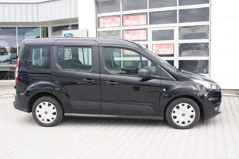 Gebraucht Ford Transit Trend 120 PS (88 kW) 2019 Iridiumschwarz metallic Kombi