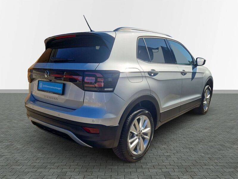 Gebraucht VW T-Cross Move 110 PS (80 kW) 2023 Reflexsilbermetallic SUV