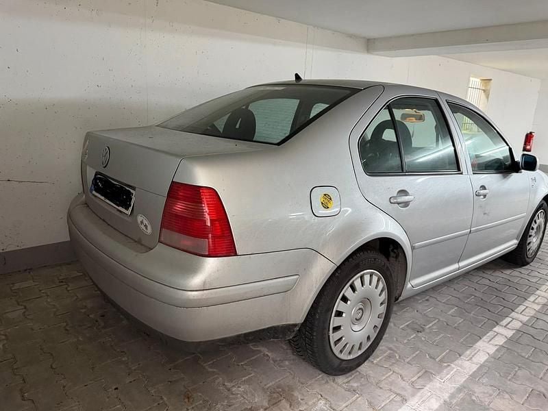 Gebraucht VW Bora 116 PS (85 kW) 2000 Silber Limousine