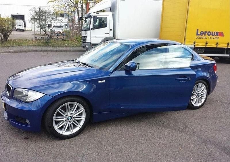 Blau Gebraucht 2010 BMW 118 Performance Kleinwagen | 9.999 € (Teuer) - Bild 1/4