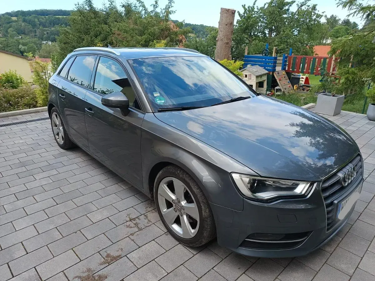 Gebraucht Audi A3 150 PS (110 kW) 2015 Grau Limousine