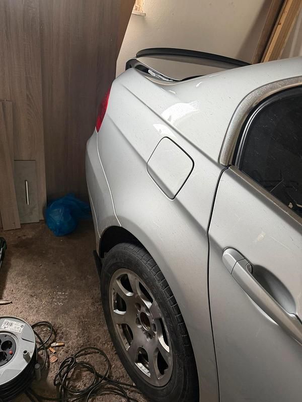 Gebraucht BMW 325 218 PS (160 kW) 2006 Silber Limousine