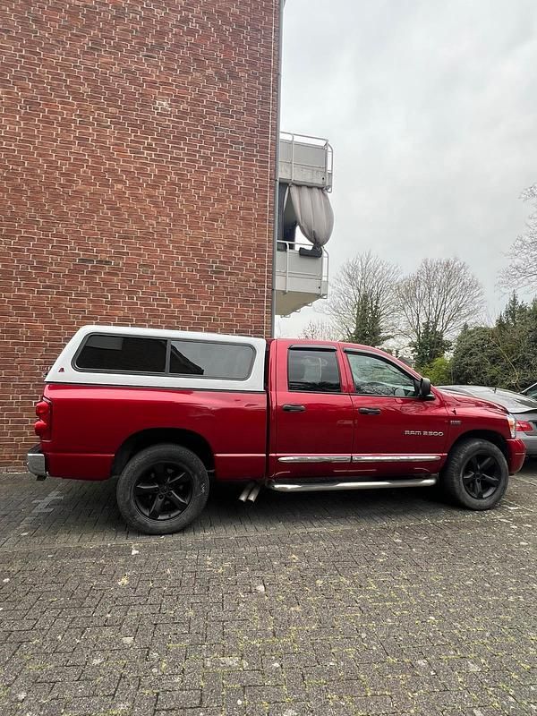 Gebraucht Dodge Ram 350 PS (257 kW) 2008 Rot Pickup