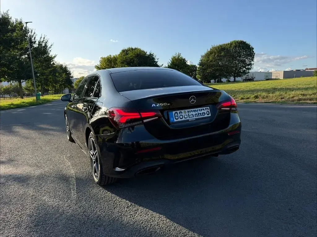 Gebraucht Mercedes A250 AMG line 218 PS (160 kW) 2020 Schwarz Limousine