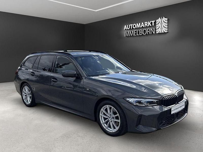Grau Gebraucht 2023 BMW 320 M Sport Limousine | 38.700 € (Etwas zu teuer) - Bild 1/4