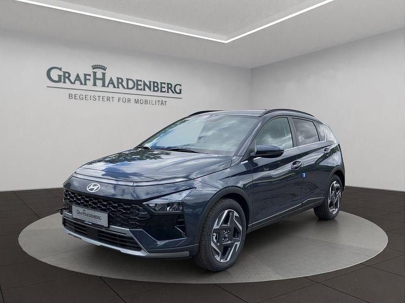 Grau Neu 2025 Hyundai Bayon Prime SUV | 25.232 € (Etwas zu teuer) - Bild 1/4