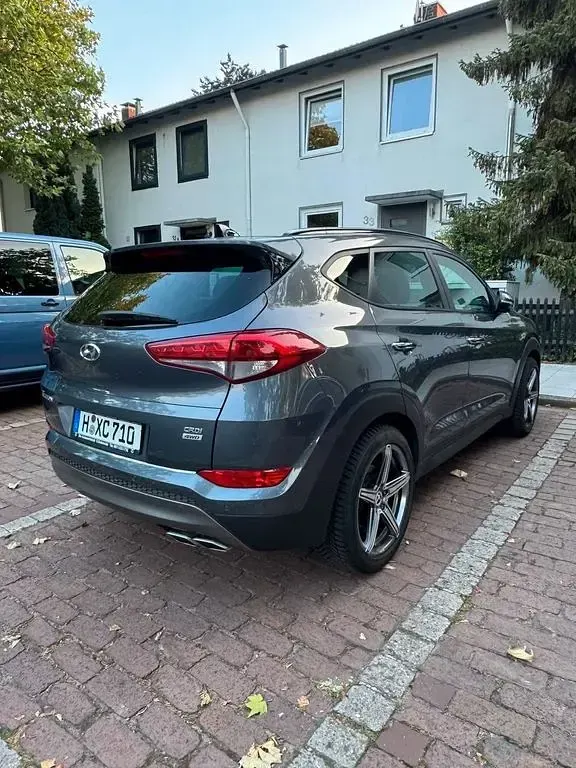 Gebraucht Hyundai Tucson Premium 185 PS (136 kW) 2016 Grau SUV