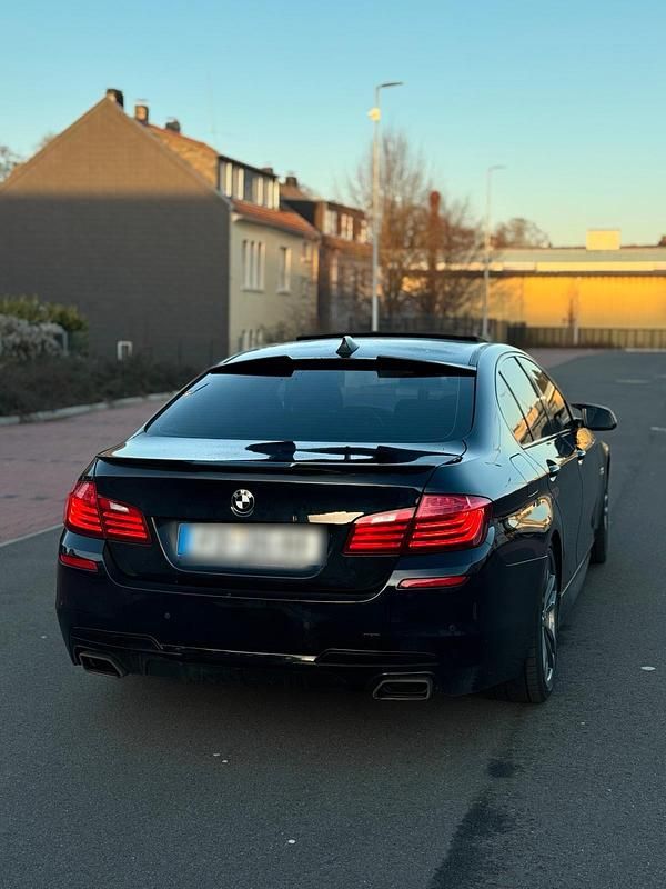 Gebraucht BMW 550 381 PS (280 kW) 2016 Schwarz Limousine