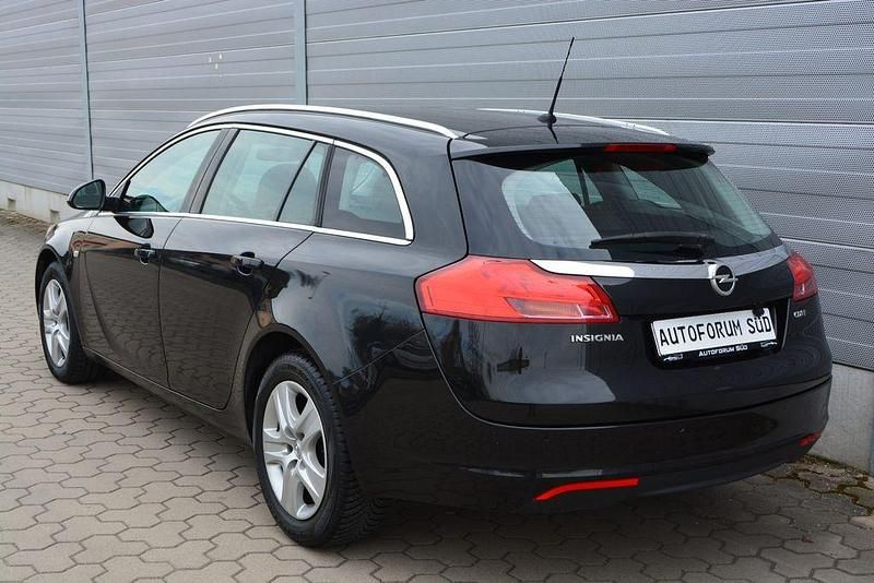 Gebraucht Opel Insignia Edition 160 PS (117 kW) 2010 Schwarz Kombi