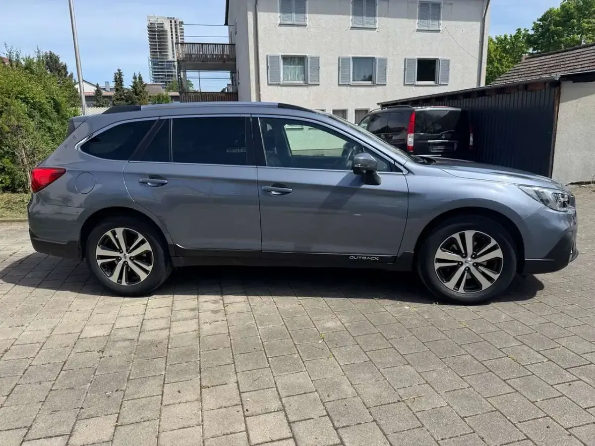 Gebraucht Subaru Outback Sport 175 PS (128 kW) 2019 Platinum grey Kombi