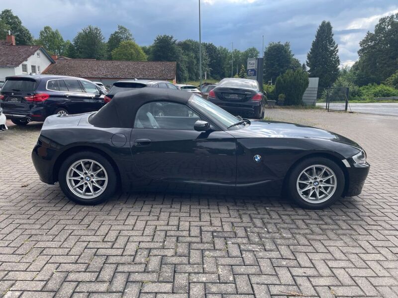 Gebraucht BMW Z4 Advantage 150 PS (110 kW) 2007 Schwarz Cabrio