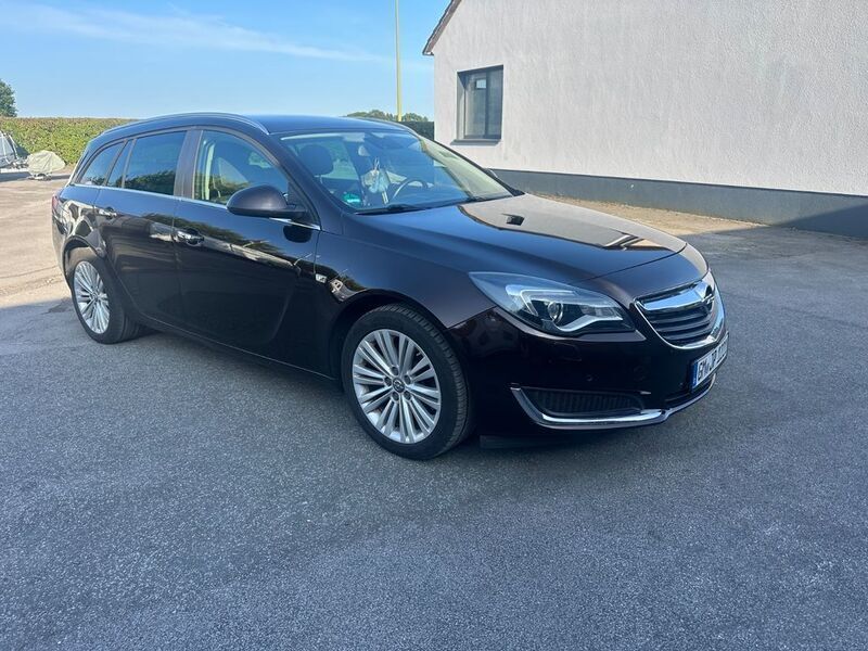 Braun Gebraucht 2016 Opel Insignia Business Edition Kombi | 9.300 € (Fairer Preis) - Bild 1/4