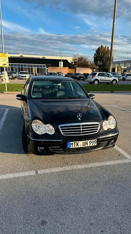 Gebraucht Mercedes C180 143 PS (105 kW) 2006 Schwarz Limousine