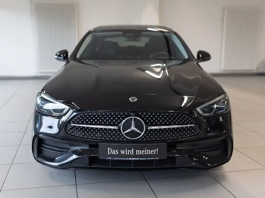 Gebraucht Mercedes C180 AMG line 170 PS (125 kW) 2025 Schwarz Limousine