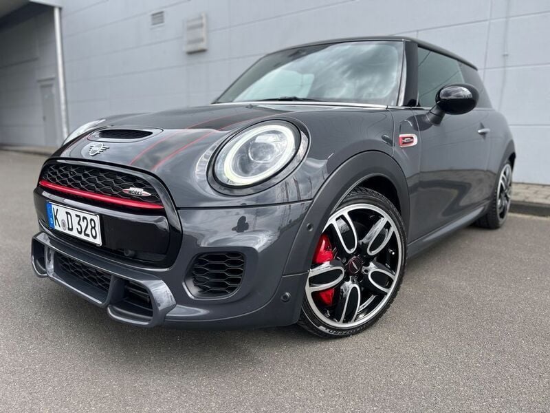Grau Gebraucht 2020 Mini John Cooper Works Chili Kleinwagen | 27.930 € (Fairer Preis) - Bild 1/4