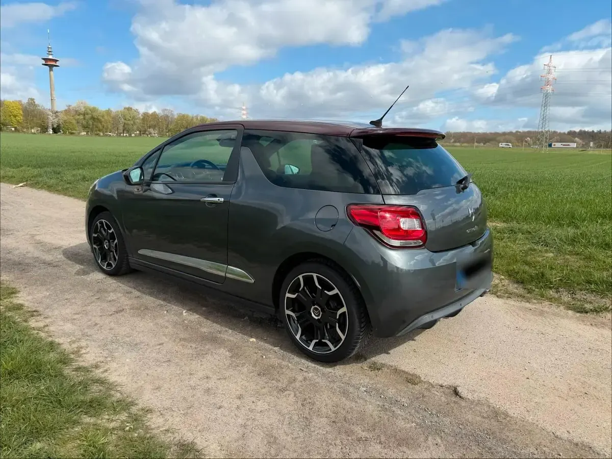 Gebraucht Citroën DS3 156 PS (114 kW) 2012 Grau Kleinwagen