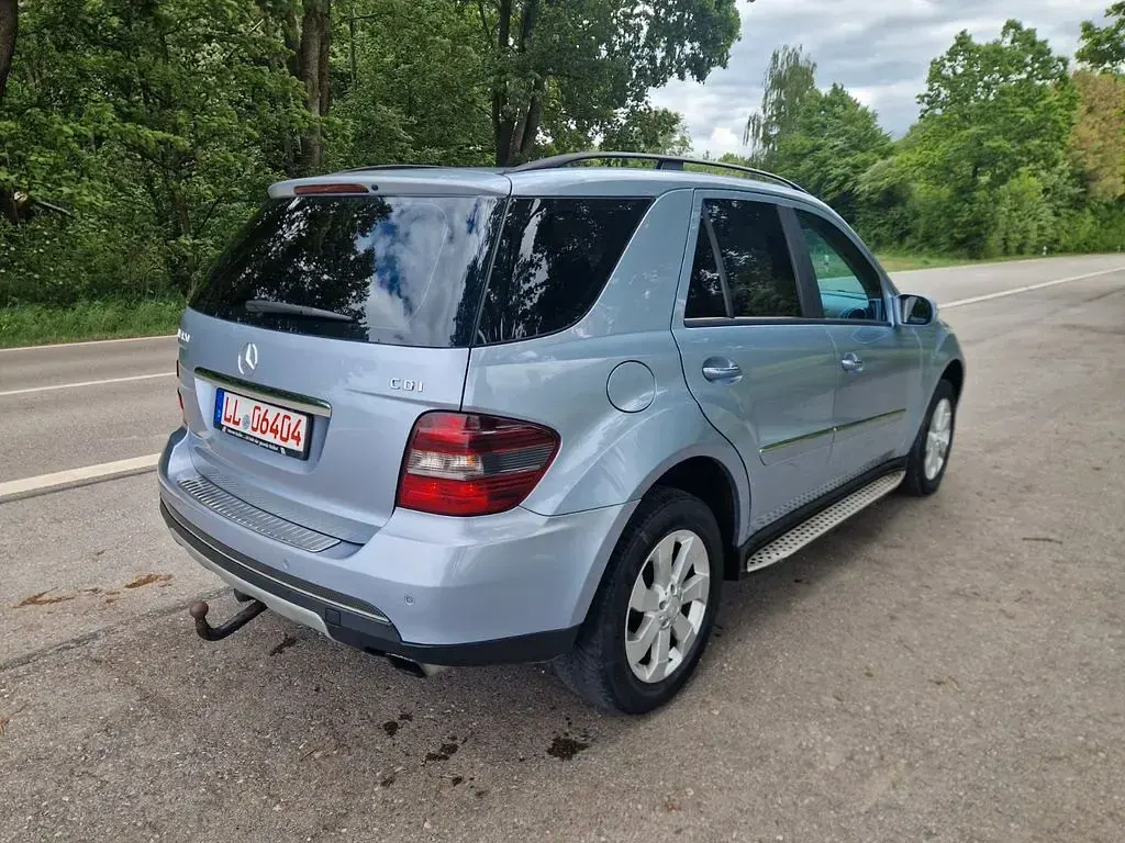 Gebraucht Mercedes ML320 224 PS (164 kW) 2006 Blau SUV