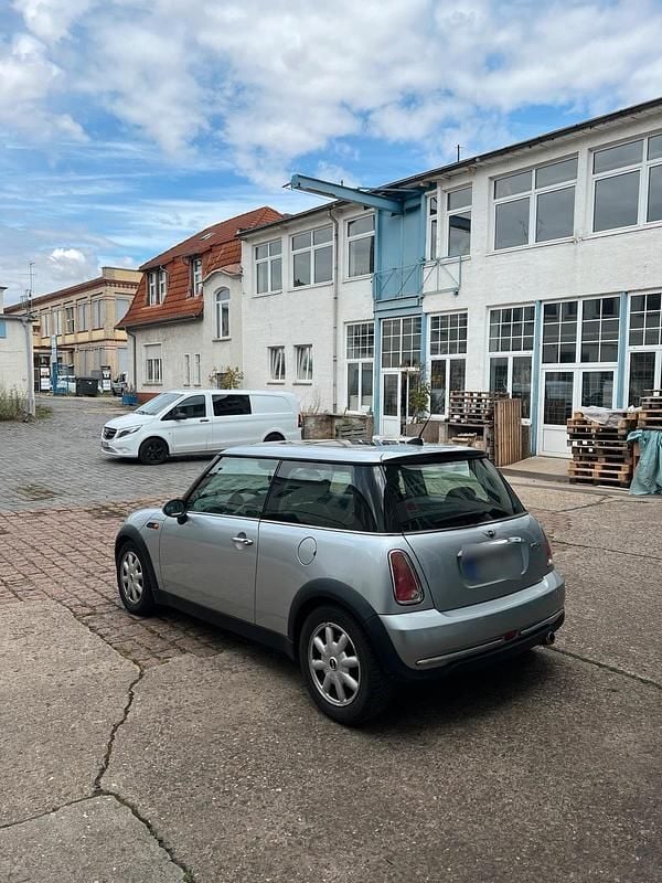Usata Mini Cooper 115 CV (84 kW) 2004 Argento Utilitaria