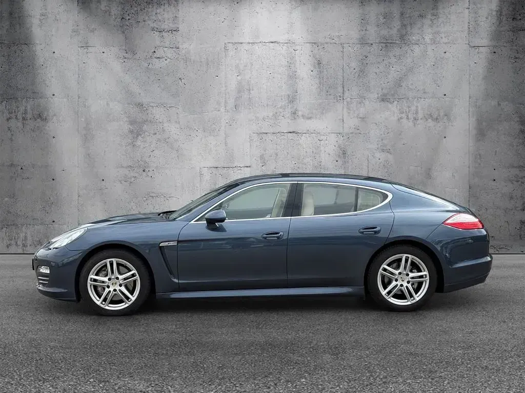 Gebraucht Porsche Panamera 4S 400 PS (294 kW) 2010 Blau Kleinwagen