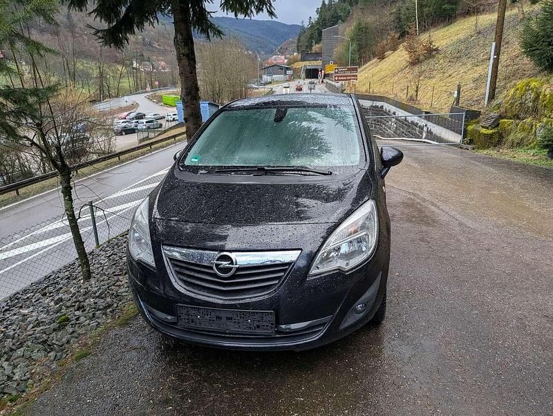 Gebraucht Opel Meriva Edition 120 PS (88 kW) 2010 Van / Kleinbus