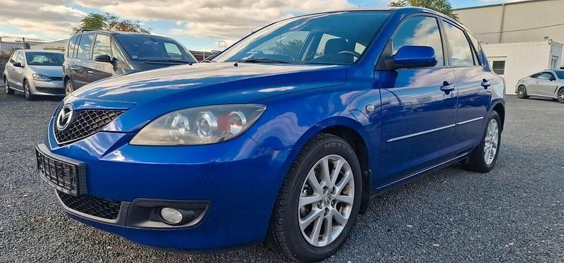 Blau Gebraucht 2006 Mazda 3 Active Limousine | 2.890 € (Etwas zu teuer) - Bild 1/4