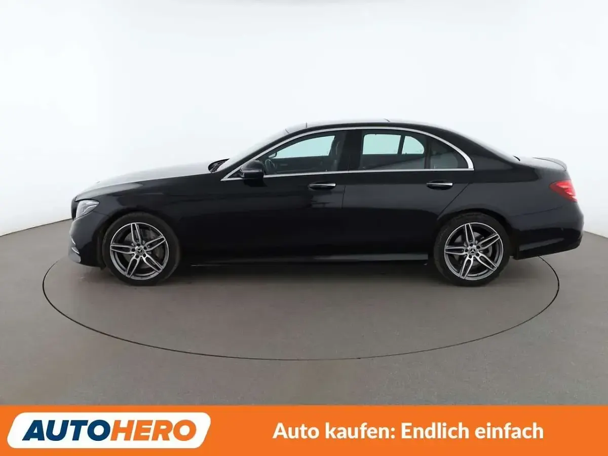 Gebraucht Mercedes E400 AMG line 330 PS (242 kW) 2020 Obsidianschwarz Limousine