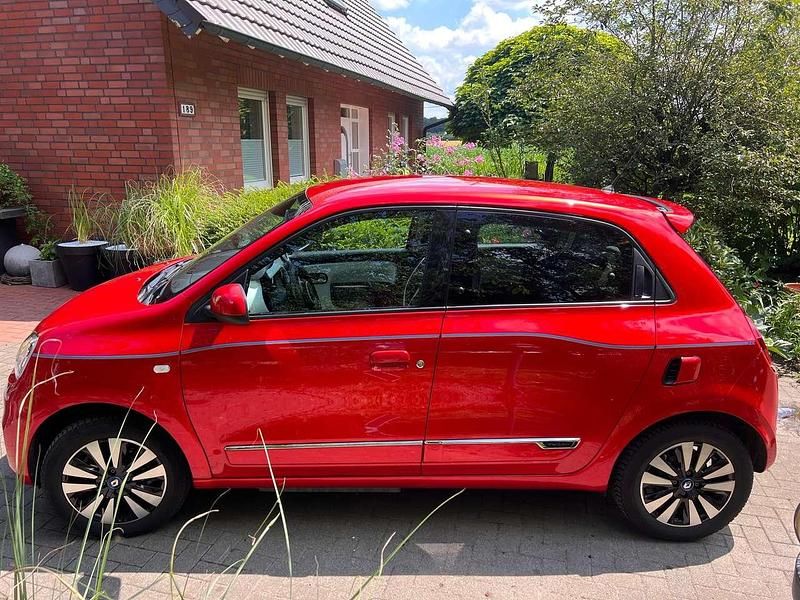 Gebraucht Renault Twingo 60 kW (82 PS) 2022 Rot Kleinwagen