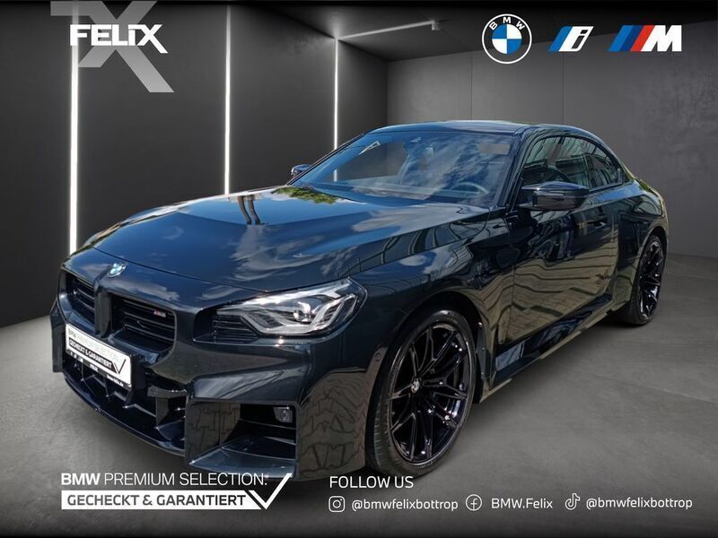 Black sapphire metallic Gebraucht 2024 BMW M2 Performance Coupé | 59.929 € (Fairer Preis) - Bild 1/4